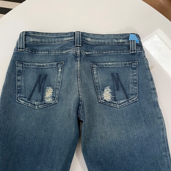 Marciano Jeans Like New - Picture 3 of 3